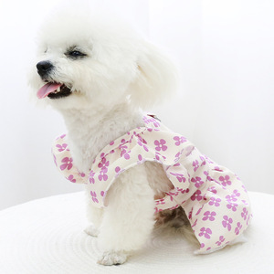 Vestido de princesa para mascotas de poliéster, lindo y cómodo, para primavera y verano, con estampado de corazones, para perros pequeños. - Product Image 1