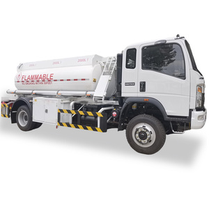 HOWO truk tangki bahan bakar baru truk SINOTRUCK 4x4 <span class=keywords><strong>3</strong></span> kompartemen truk tangki minyak - Product Image 3