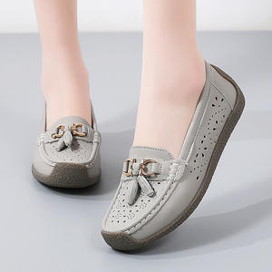 Mocassins Loafers Tendance pour <span class=keywords><strong>Femme</strong></span> 2025 Chaussures d'Été pour <span class=keywords><strong>Femme</strong></span> Nouvelle Collection Grande <span class=keywords><strong>Taille</strong></span> Polyvalents et Élégants pour Maman - Product Image 4