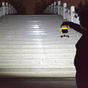 Projecteur portable rechargeable 24 LED 3 modes 30W, éclairage de chantier extérieur, lampe de recherche LED, lampe de secours IP65 - Product Image 2