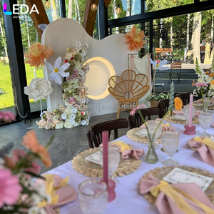 แผงฉากหลังงานแต่งงานอะคริลิคสีขาวคุณภาพสูง LEDA พร้อมขาตั้งสำหรับงานแต่งงานและงานอีเว้นท์สมัยใหม่ - Product Image 2