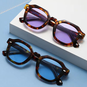 แว่นกันแดดโพลีกออน UV400แนวเรโทรอเมริกันพังค์แนวสตรีททันสมัยสำหรับผู้ชายแว่นกันแดดเฉพาะบุคคล - Product Image 2