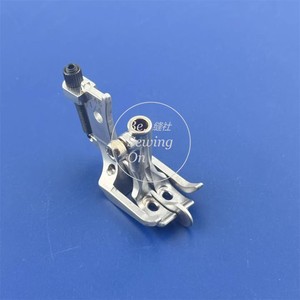 Pied de transport <span class=keywords><strong>double</strong></span> aiguille KP1246 avec guide central à ressort pour machines à coudre PFAFF 146, 1246, 1296 à pied de transport <span class=keywords><strong>double</strong></span> aiguille - Product Image 6