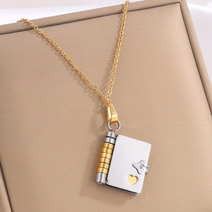 Collier Pendentif Livre Ouvrable en Acier Titane Unisexe avec Lettre d'Amour et Résine, Personnalisable, Élégant, Tendance, Cadeau Idéal, Collier Ras du Cou - Product Image 1