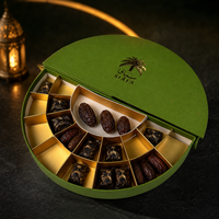 Boîtes cadeaux personnalisées de luxe pour le Ramadan et l'Aïd, en forme de croissant, emballage rigide en papier pour dattes, chocolats, bonbons, noix, logo en feuille d'or, vente en gros OEM
