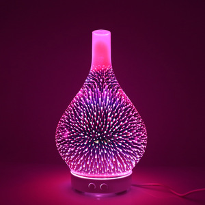 Diffuseur <span class=keywords><strong>d</strong></span>'arômes en verre 3D en forme de feu <span class=keywords><strong>d</strong></span>'artifice de 100 ml, humidificateur ultrasonique silencieux avec 7 lumières LED pour chambre à coucher - Vente en gros - Product Image 4