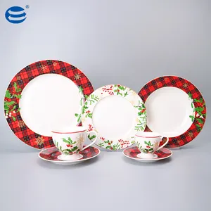 Set di stoviglie di natale piatto tazza e piattino in porcellana set di stoviglie a scacchi rossi per feste ristorante in ceramica set da cena