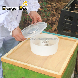 Nuevo Alimentador Superior Redondo Rápido para Colmenas Menger Bee BF-7 de Plástico con 2 Años de Garantía y Fácil Instalación - Product Image 2