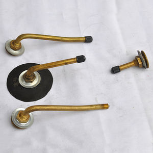 Herramientas de reparación de neumáticos de camiones Válvulas Válvula de tubo de autobús Camión TR78A Válvulas de tubo interior - Product Image 4