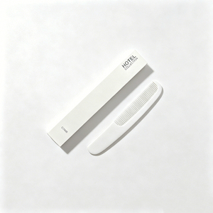 Kit de Amenidades de Baño Personalizado para Hotel, Bajo MOQ, Paquete Minimalista de Artículos de Aseo Desechables para Habitación de Hotel con Peine, Maquinilla de Afeitar y Pasta de Dientes - Product Image 3