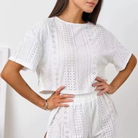 Ensemble de pyjama en polyester terylène rayé à œillets, haut court à manches courtes et col oversize, short à taille élastique, vêtements de détente pour femmes