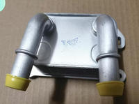 Refroidisseur d'huile moteur de haute qualité 213052032R pour Renault Captur Clio Kangoo Megane 1.2 TCE H5F Nissan Qashqai J11 Pièces automobiles