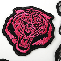 Nouveautés Logo animal tigre personnalisé 100% patchs de broderie à la machine Badges dessin animé brodé Service fer OEM forme de fleur