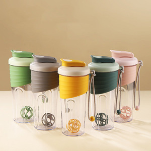 Cadeau publicitaire de haute qualité 700ml Portable sans Bpa clair sport <span class=keywords><strong>Gym</strong></span> en plastique protéine Shaker gobelet bouteille avec couvercle en Silicone - Product Image 1