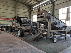 Nhà sản xuất của Hot Bán điện thoại di động trạm nghiền 100 tấn/giờ lốp di động máy nghiền hàm dây chuyền sản xuất - Product Image 4