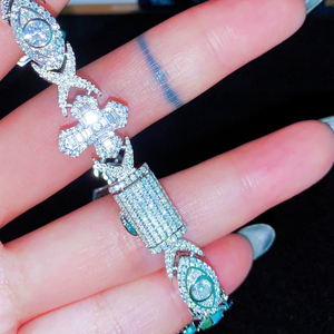 Pulsera <span class=keywords><strong>de</strong></span> Cadena Cubana Infinita con Cruz <span class=keywords><strong>de</strong></span> <span class=keywords><strong>Plata</strong></span> 925 Certificada por GRA y Moissanita - Product Image 5