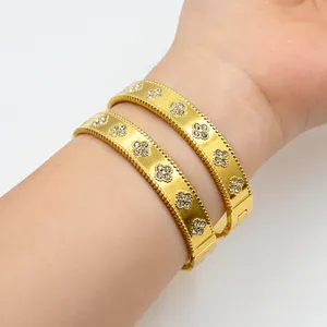 Hot Selling Fashionable Stainless Steel Gold Plated CZ 4 Leaf Clover Pattern Jewelry Women Snap Cuff Bracelet Bijoux Bangles