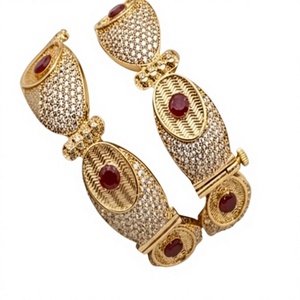 Juego de Brazaletes de Oro Chapado con Rubíes, Estilo Clásico, Joyería de Boda para Mujer, Diseño con Microincrustaciones de Aleación - Product Image 2