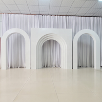Décoration et fournitures de mariage BYXC – Arche de scène en métal blanc de luxe durable pour événements, support de panneau de toile de fond en fer pour décoration de fête de mariage – Vente en gros