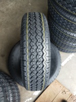 إطارات سيارات الركاب بالجملة مقاس 13 و14 و15 و16 و17 و18 و19 و20 و21 و22 و235/45R18 و205/65R15 بتصميم شعاعي بدون أنبوب داخلي