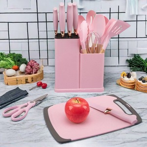 Juego de utensilios de cocina de silicona de 19 piezas con mangos de madera, resistentes al calor y antiadherentes, para uso doméstico. - Product Image 1