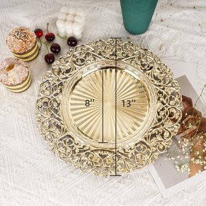 Assiettes de présentation en plastique doré antique de 13 pouces, décorées de motifs floraux ajourés, pour la décoration de table de mariage ou de fête. - Product Image 4