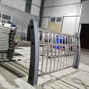 La fabbrica ha prodotto il forte Guardrail d'acciaio della barriera di sicurezza stradale per la protezione del ponte - Product Image 3