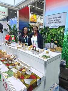 Jabón de Moringa Orgánico Hecho a Mano y Transparente, 3 Años de Vida Útil, Limpiador Facial Suave para Baño y Aseo para Todo Tipo de Piel - Product Image 6