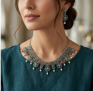 DIVYORO Ensemble de collier bicolore rose et vert avec pierres, finition oxydée, parure de bijoux élégante de créateur avec boucles d'oreilles - Product Image 1