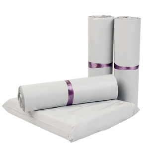 Sacs d'expédition Express Tennis Crown en PEHD vierge basse densité 7 mil blancs auto-adhésifs pour l'e-commerce - Product Image 1