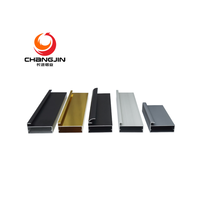 Porte d'armoires de cuisine en aluminium Offre Spéciale Cadre métallique Type mince Cadre d'armoire en aluminium Cadre d'armoire en verre de 6mm