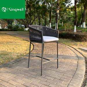 Grand tabouret <span class=keywords><strong>de</strong></span> <span class=keywords><strong>bar</strong></span> moderne en aluminium pour meubles <span class=keywords><strong>de</strong></span> patio <span class=keywords><strong>chaise</strong></span> <span class=keywords><strong>de</strong></span> <span class=keywords><strong>bar</strong></span> d'extérieur tissée en corde au design géométrique avec <span class=keywords><strong>coussin</strong></span> - Product Image 3