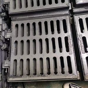 Offre Spéciale personnalisable EN124 DN400 800*600 DI couvercle de trou d'homme en fonte ductile et grille de ravin - Product Image 1
