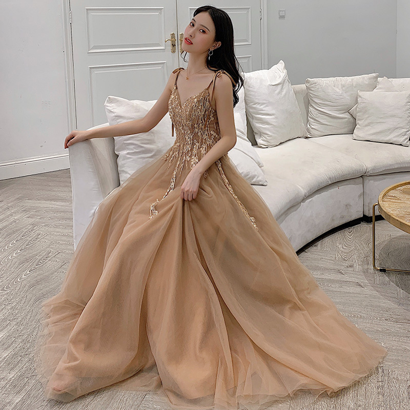 ทอง