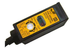 Cảm biến quang điện phản xạ khuếch tán E3S-DS10E4 để phát hiện đối tượng - Product Image 2
