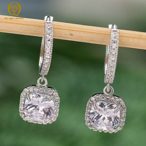 Pendientes Colgantes Halo de Diseño Clásico, Platino, Corte Cojín, Diamante Cultivado en Laboratorio, Color D, Claridad VVS, Certificado IGI, Personalizado para Regalo - Product Image 5