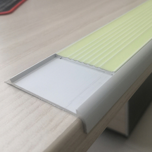 Perfil <span class=keywords><strong>de</strong></span> Aluminio Fotoluminiscente para Escaleras/Perfil Luminoso para <span class=keywords><strong>Escalones</strong></span>/Tiras Luminosas para Escaleras - Product Image 6