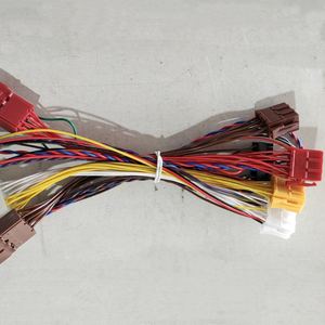 汽车用定制带聚氯乙烯绝缘的视频4针2 RCA视频电缆 - Product Image 5