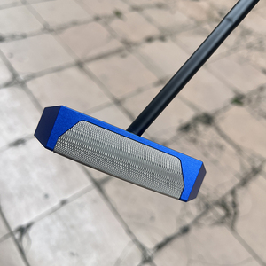 Putter de golf à axe central à couple nul, face usinée CNC en acier inoxydable, conception haute stabilité pour un putting droit - Product Image 1