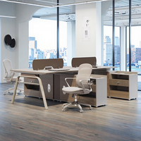 Bureau de studio mobile moderne pour 4 personnes Mobilier neuf pour poste de travail en verre MDF aluminium fer mélamine pour hôtels