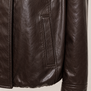 Chaqueta Corta de Invierno para Mujer, con Cuello de Piel Sintética Teñida, Ecológica, Negra, para un Look Elegante en Clima Frío - Product Image 5