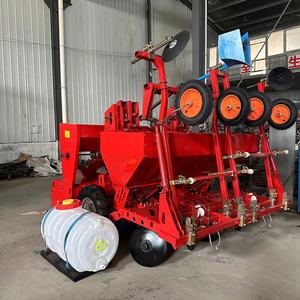 Plantador de <span class=keywords><strong>patatas</strong></span> de 4 filas con máquina integrada de mulching de película de fertilización de timón rotativo - Product Image 3