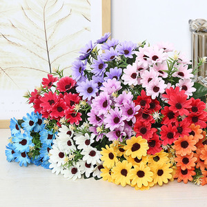 Fleurs artificielles en soie Lichao, marguerites de couleurs mélangées, décoration intérieure et extérieure, décoration de la maison et du jardin - Product Image 2