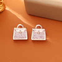 Collier de sac à main en laiton pour femme, entièrement orné de zircone cubique, pendentif élégant et minimaliste, chaîne de clavicule, bijoux