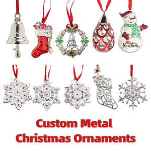 2026 Weihnachtsbaum-Deko Metall-Weihnachtsanhänger Schneeflocke Feine Schnitzerei Handgefertigte Weihnachtsglocke Dekorationszubehör - Product Image 1