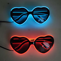 Festival Supplies Light Up Neon Rave Party Lunettes de soleil en forme de coeur Lunettes lumineuses