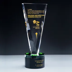 K9 hatıra cam optik kristal kupa ödülleri siyah ödülleri spor etkinlikleri için standı
