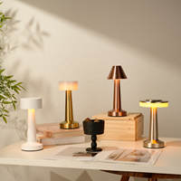 Lampes de table LED sans fil portables en métal en forme de dôme, rechargeables, de luxe, pour restaurant, lumières nocturnes en forme de champignons pour l'éclairage de fête
