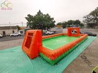 Nouveau saut gonflable Pvc Commercial Football terrain de football terrain de terrain Orange vert compétition jeu de Sport
