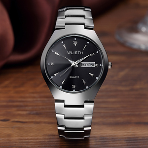 <span class=keywords><strong>Tik</strong></span> Tok Europe et États-Unis <span class=keywords><strong>2022</strong></span> Nouvelle tendance mode Vibrato Couple avec la même montre en alliage noir et blanc avec quartz - Product Image 3